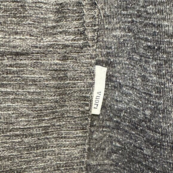 Vuori Performance Pocket Shirt Mens Large Gray Short Sleeve Gym Stretch Adult - Picture 2 of 5